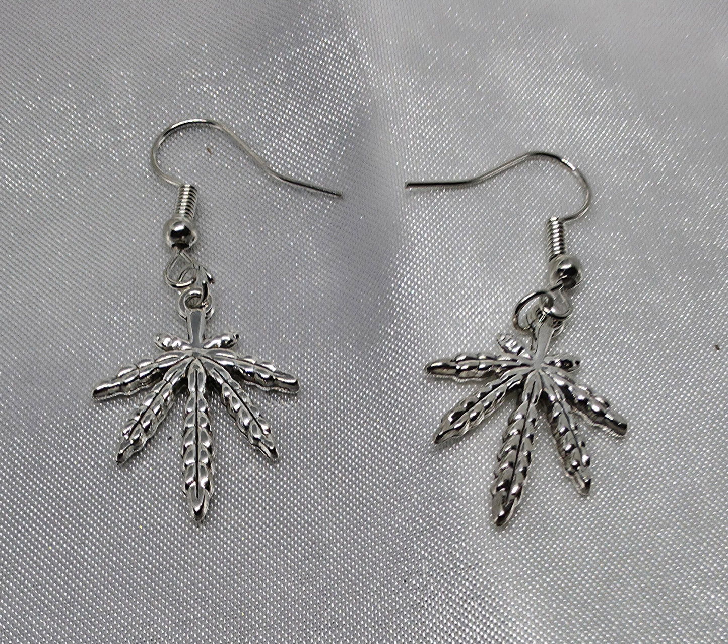 Leaf earrings