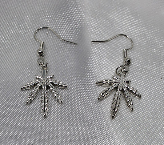 Leaf earrings